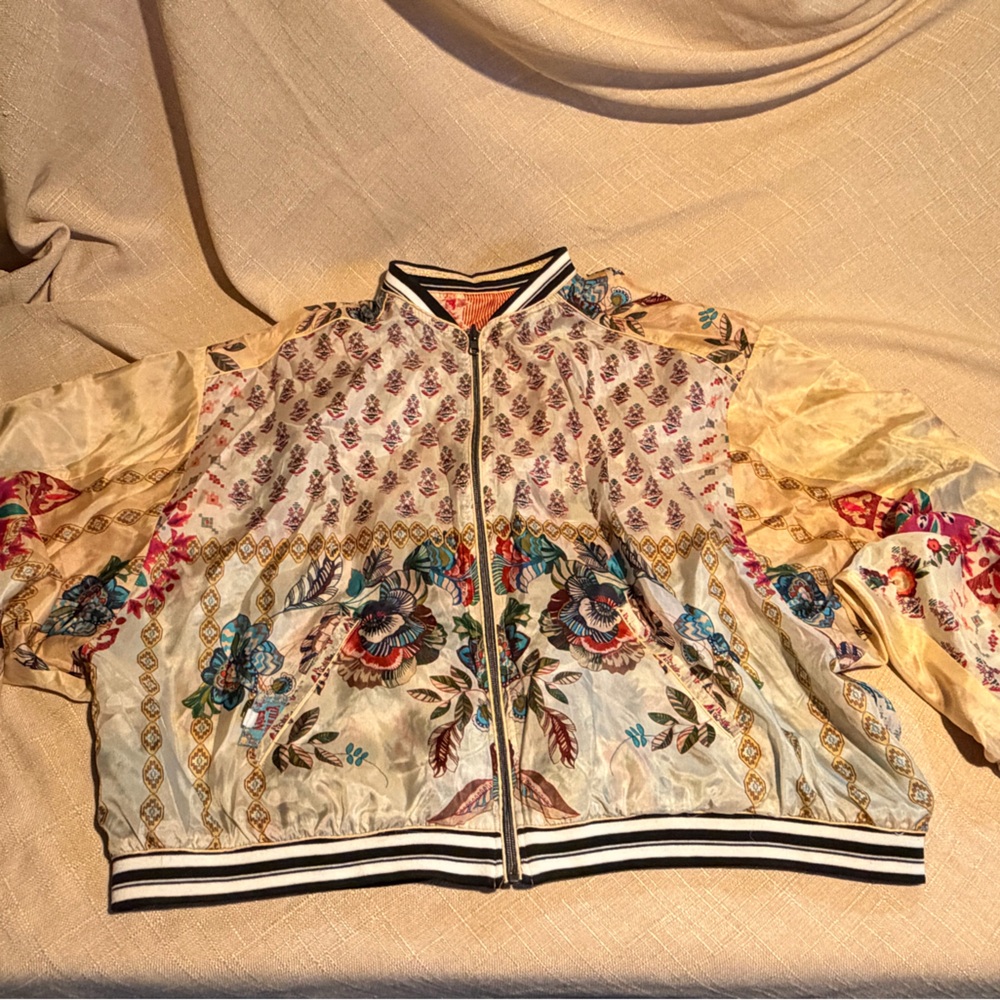 Johnny Was Multicolor Floral
Bomber Jacket - Picture 4 of 5